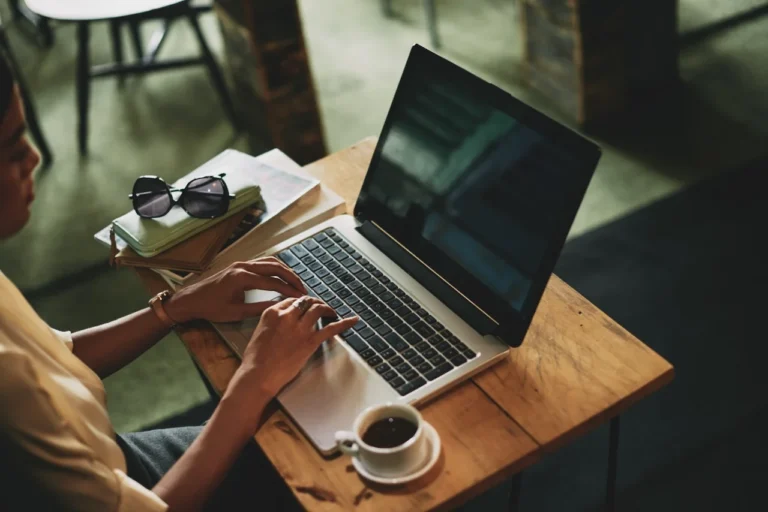 Dlaczego większość firm robi stronę internetową dwa razy?