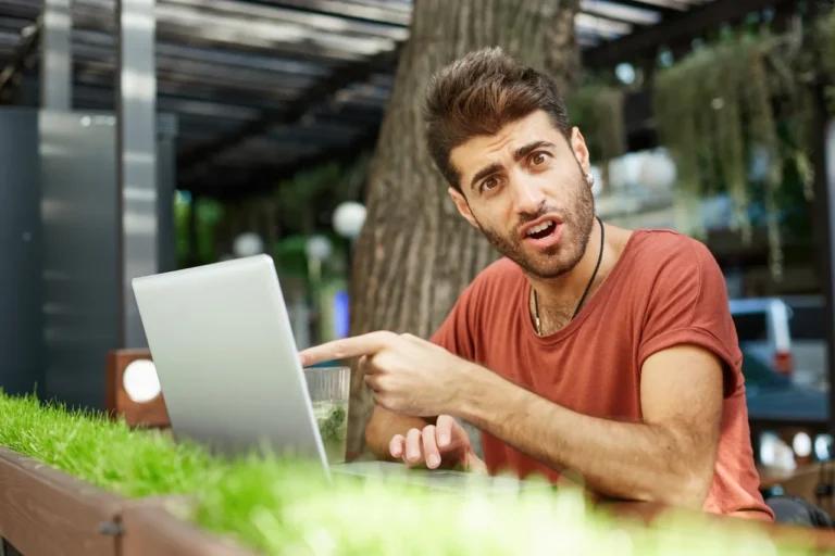 Wprowadzasz poprawki na stronie internetowej i nadal nic się nie zmienia. Dlaczego tak się dzieje?